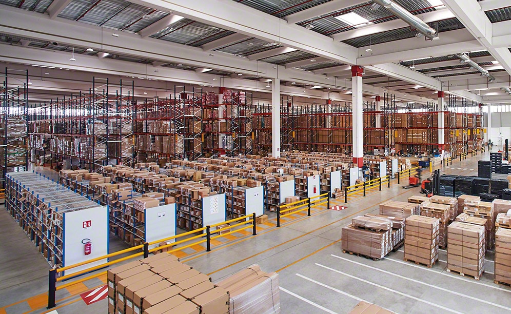 Decathlon inaugure trois nouveaux entrepôts en Italie équipés par Mecalux Decathlon inaugure trois nouveaux entrepôts en Italie équipés par Mecalux